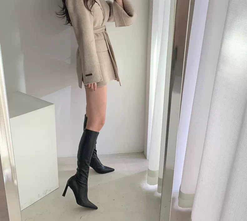 Kurzer Mae Mantel