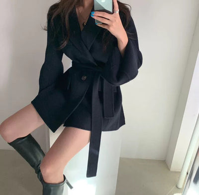 Kurzer Mae Mantel